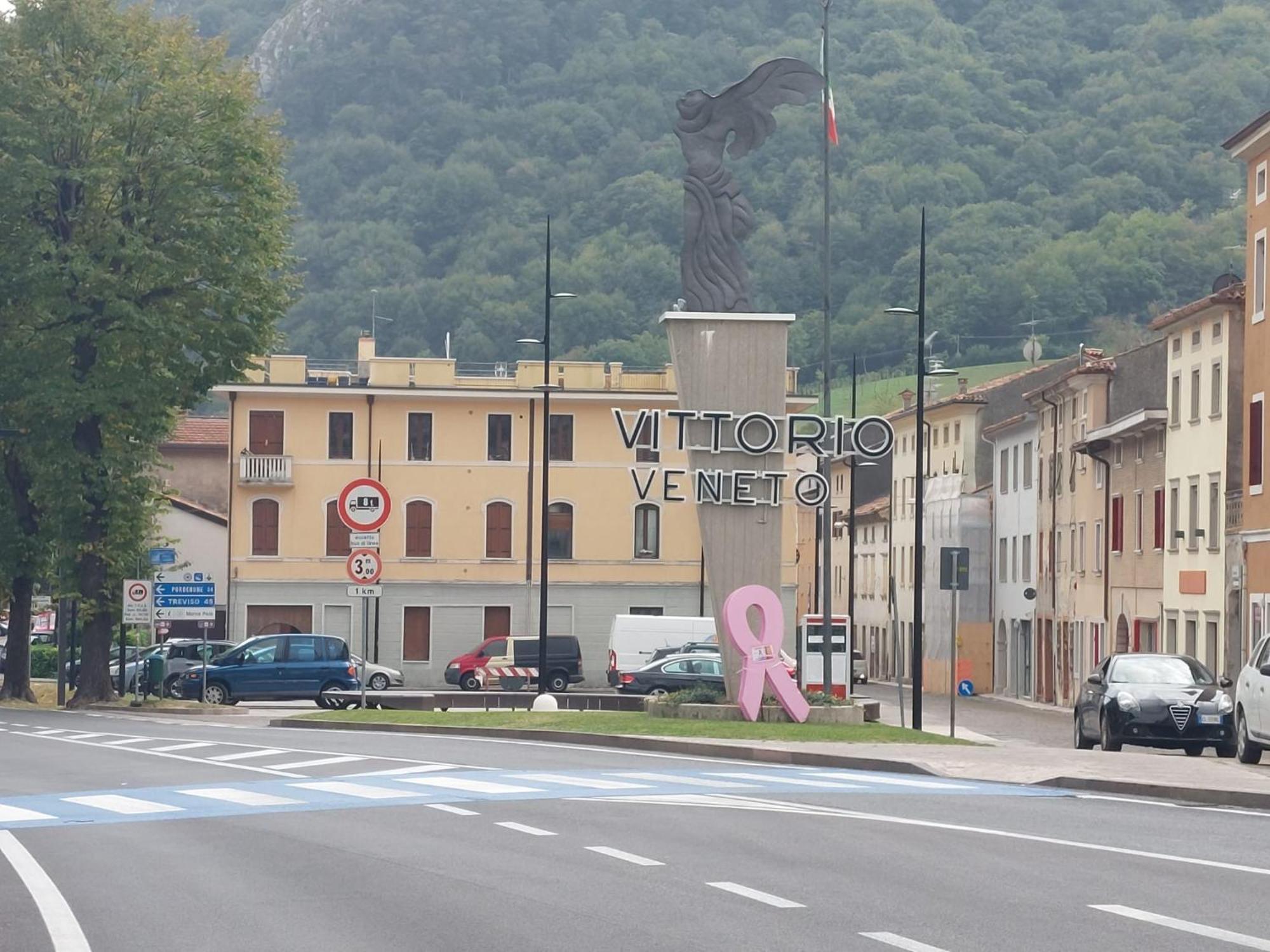 Appartamento Augusta Vittorio Veneto Luaran gambar